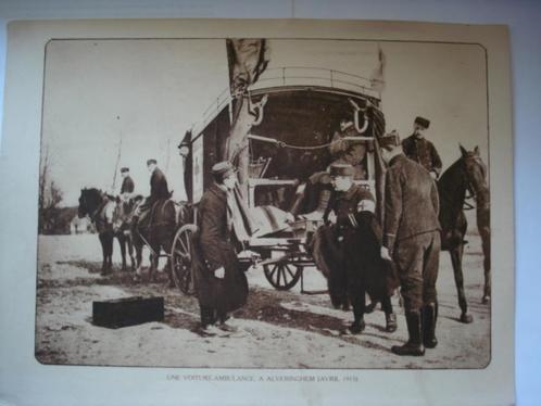 Une voiture-ambulance, à Alveringhem Alveringem (Avril 1915), Verzamelen, Militaria | Algemeen, Landmacht, Foto of Poster, Verzenden