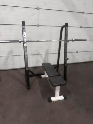 Squat / Bankdrukrek ,Bankje ,100kg Olympische Gewichten beschikbaar voor biedingen