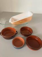 Lot 2 vuurvaste schotels + 4 schaaltjes., Huis en Inrichting, Ophalen of Verzenden
