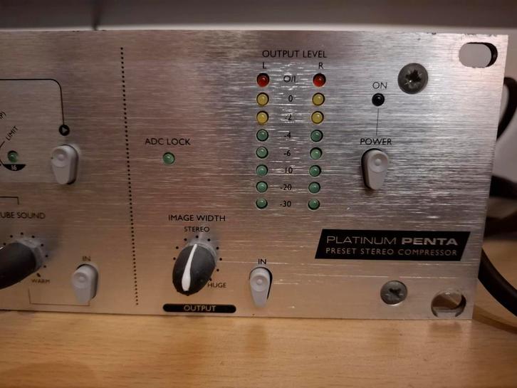 Focurite penta preset stereo compressor, Audio, Tv en Foto, Professionele apparaten, Ophalen of Verzenden