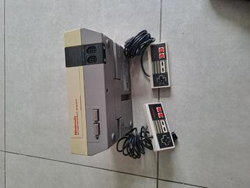 Nes console met 2 controllers