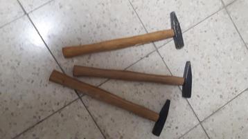 Hamer beschikbaar voor biedingen