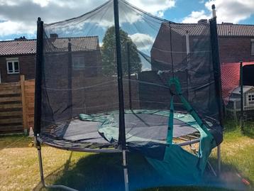 Trampoline  beschikbaar voor biedingen