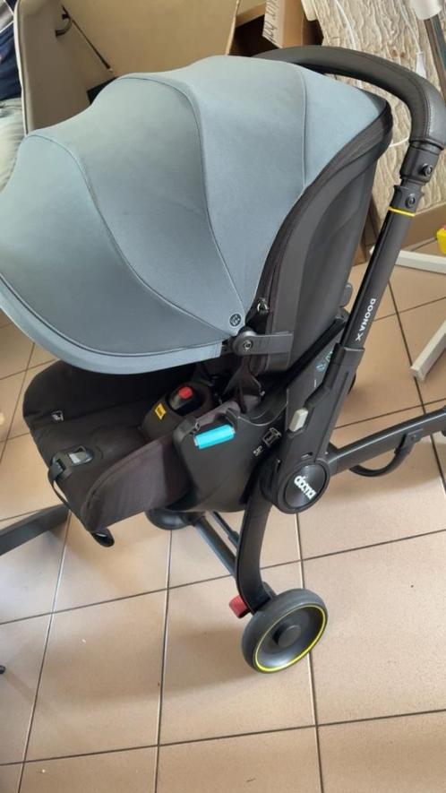 Doona x, Kinderen en Baby's, Kinderwagens en Combinaties, Zo goed als nieuw, Kinderwagen, Overige merken, Met autostoeltje, Verstelbare duwstang