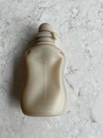 Hervulbaar knijpzakje 150ml in silicone beschikbaar voor biedingen