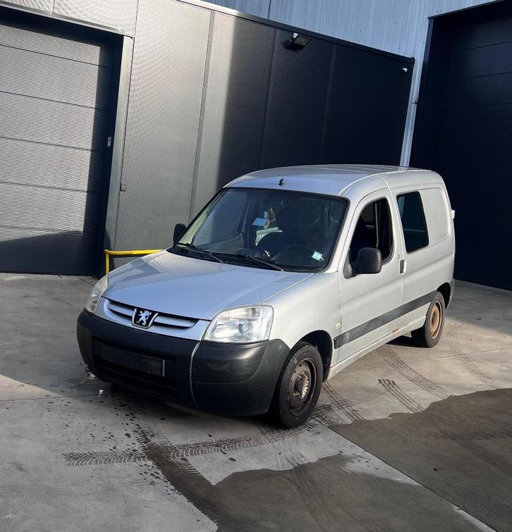 peugeot partner , Auto's, Bestelwagens en Lichte vracht, Particulier, Peugeot, Diesel, Handgeschakeld, Zilver of Grijs, Blauw