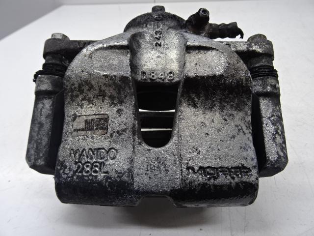 REMKLAUW LINKS VOOR Fiat Tipo (356S) (01-2015/10-2020), Auto-onderdelen, Remmen en Aandrijving, Fiat, Gebruikt