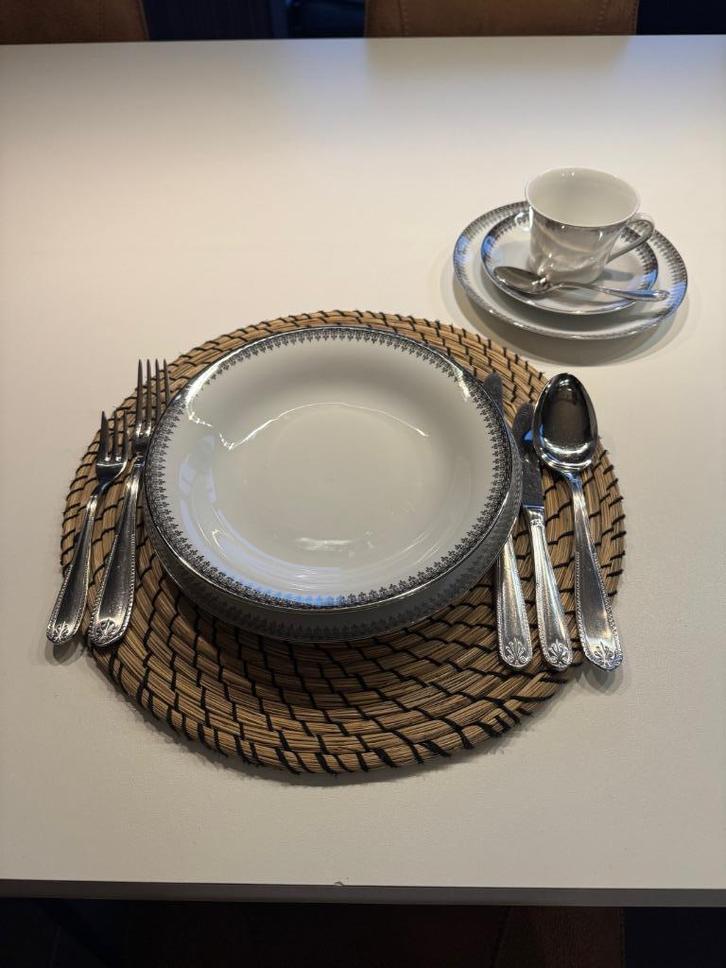 vaisselle et couverts, Antiquités & Art, Antiquités | Services (vaisselle) complet, Enlèvement