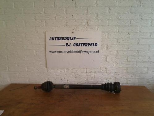 Aandrijfas rechts-voor van een Volkswagen Bora, Auto-onderdelen, Remmen en Aandrijving, Volkswagen, Gebruikt, 3 maanden garantie