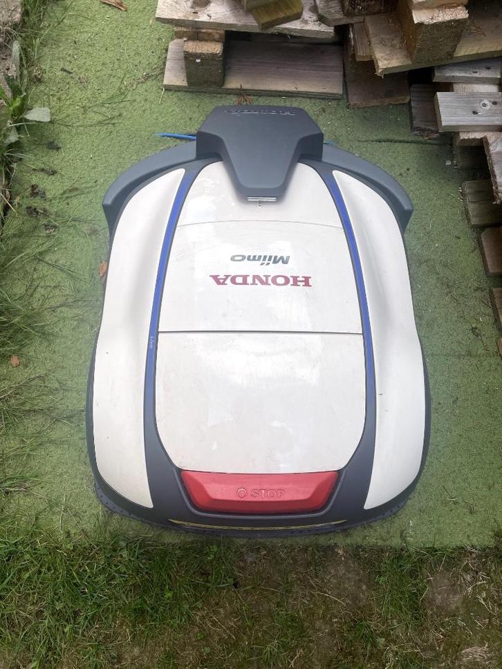 Robotmaaier Honda HRM 1500 Live mei 2025, Tuin en Terras, Robotmaaiers, Zo goed als nieuw, 20 tot 25 cm, Bestuurbaar via app, Ophalen