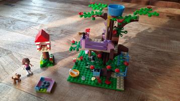 LEGO FRIENDS - OLIVIA'S BOOMHUT - 3065 beschikbaar voor biedingen
