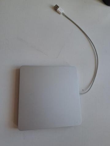 Apple USB SuperDrive beschikbaar voor biedingen