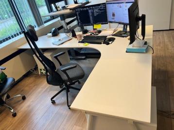 Bureaux et tables IKEA