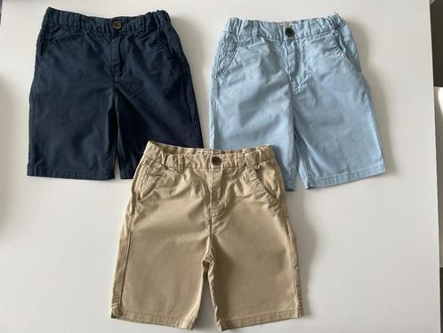 Le short bleu et beige taille 116 peut être utilisé pour la, Enfants & Bébés, Vêtements enfant | Taille 116, Comme neuf, Garçon