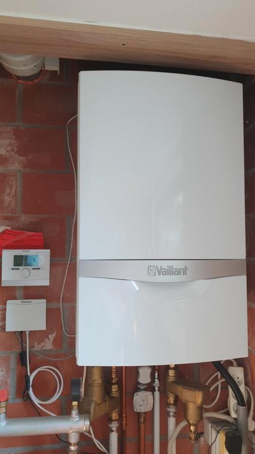 Vaillant Ketel met Zonnecollectoren en Buffervat, Doe-het-zelf en Bouw, Verwarming en Radiatoren, Zo goed als nieuw, Thermostaat