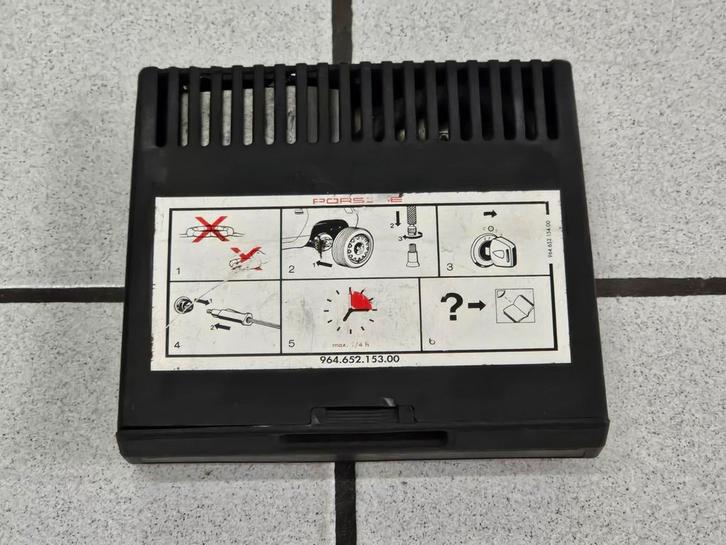 Porsche 964 & 993 reservewielcompressor, Auto-onderdelen, Overige Auto-onderdelen, Porsche