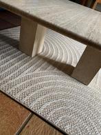 Stenen salontafel, Ophalen