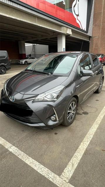 Toyota Yaris Hybrid  automatic  (2020), Auto's, Toyota, Automaat, Grijs, Yaris, Zilver of Grijs
