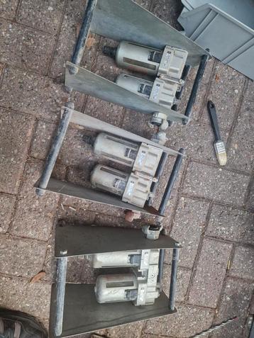 3 drukregelaars met waterafscheider bouw  beschikbaar voor biedingen