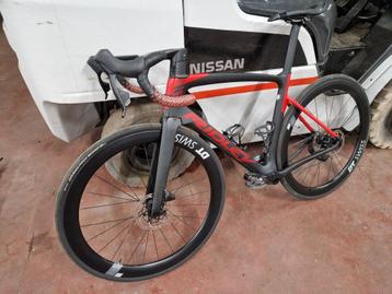 Ridley noah fast/ +-100km/DT swiss / Sram/ garmin beschikbaar voor biedingen