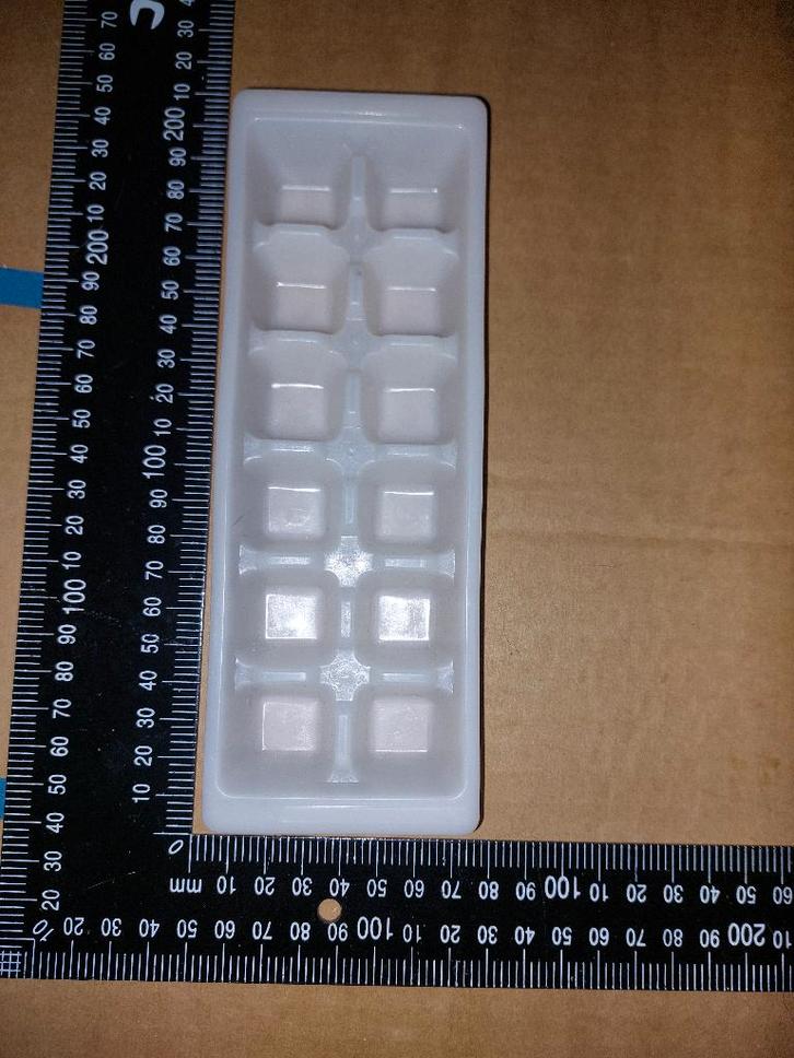 Vriezer IJjsblokjes maker       µw, Elektronische apparatuur, Vriezers en Diepvrieskisten, Ophalen of Verzenden