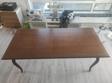 Tafel eikenfineer donkerbruin beschikbaar voor biedingen