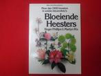 Roger Phillips & Martyn Rix: Bloeiende Heesters, Boeken, Gelezen, Roger Phillips & M. Rix, Ophalen of Verzenden, Bloemen, Planten en Bomen