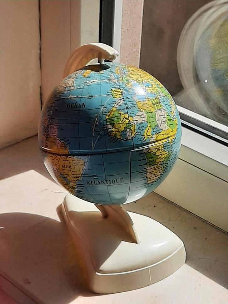 Mappemonde vintage, Huis en Inrichting, Woonaccessoires | Wereldbollen, Zo goed als nieuw, Ophalen