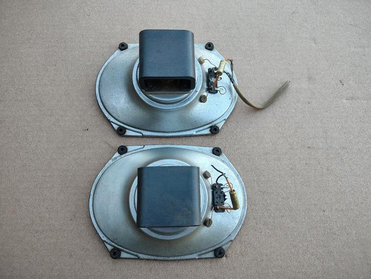 2x Hoge Tonen Speakers NSM Festival 130 (1967) jukebox, Verzamelen, Automaten | Jukeboxen, Verzenden