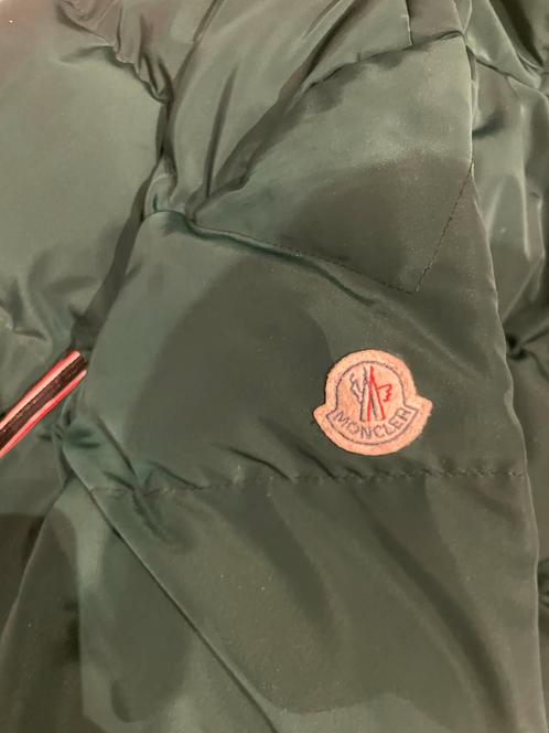 Donkergroene moncler jas, Kleding | Heren, Jassen | Winter, Zo goed als nieuw, Maat 46 (S) of kleiner, Groen, Ophalen of Verzenden