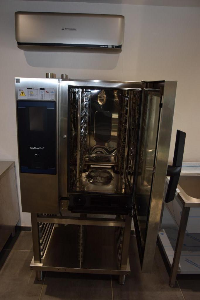 ELECTROLUX SKYLINE PRO S 10 GN 1/1 STOOMOVEN, Zakelijke goederen, Horeca | Keukenapparatuur, Ovens, Microgolfovens en Steamers