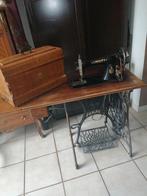 Oude gietijzeren voetnaaimachine 1930, Antiek en Kunst, Ophalen