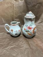 Two Chinese Famille rose porcelain, Ophalen of Verzenden