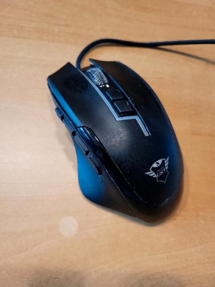 Trust Sikanda GXT 164 MMO muis, Computers en Software, Muizen, Gebruikt, Muis, Rechtshandig, Bedraad, Gaming muis, Ophalen of Verzenden