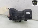ZEKERINGKAST 108 (|1612190080|821110HP01|821110HP00A|), Gebruikt, Peugeot
