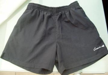 Short van Cinesis maat 140 beschikbaar voor biedingen