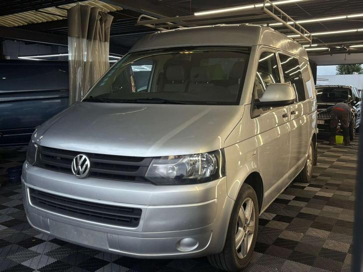 Volkswagen T5 4-MOTION Zelfbouwcamper Automatique 132Kw, Auto's, Volkswagen, Bedrijf, Te koop, Overige modellen, 4x4, Metaalkleur