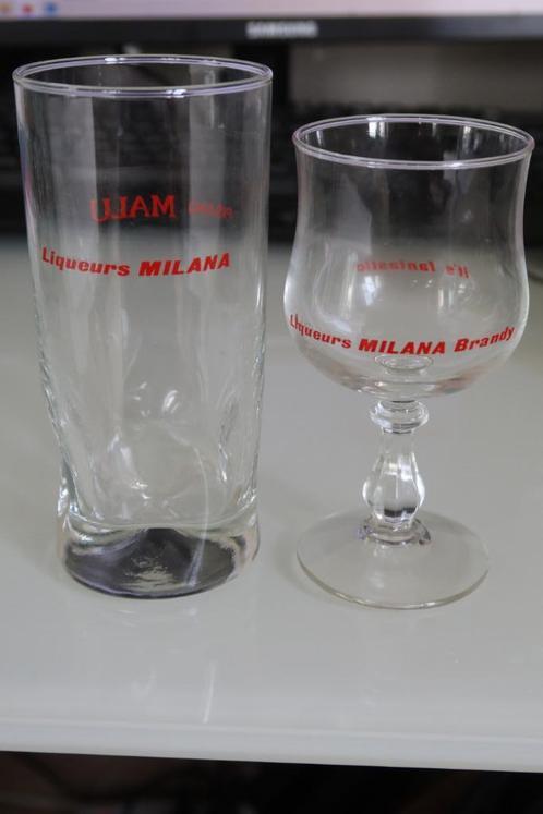 Glazen Likeurstokerij Milana - Onkerzele (Geraardsbergen), Collections, Verres & Petits Verres, Enlèvement