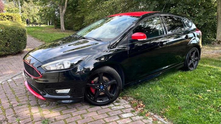 FORD FOCUS 1.5 benzine SPORT 2016 euro6, Auto's, Ford, Bedrijf, Te koop, Focus, ABS, Achteruitrijcamera, Airbags, Bluetooth, Boordcomputer