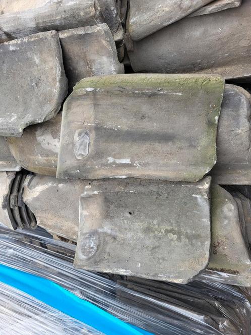 Lot blauwe boomse dakpannen, Doe-het-zelf en Bouw, Overige Doe-Het-Zelf en Bouw, Ophalen