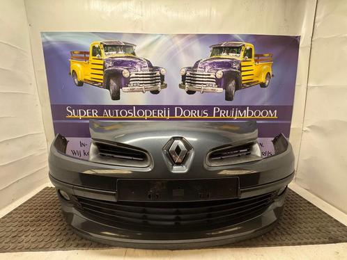 Renault Clio voorbumper, Auto-onderdelen, Carrosserie, Bumper, Renault, Voor, Gebruikt, Ophalen