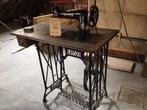 Antieke naaimachine met gietijzeren onderstel., Antiek en Kunst, Antiek | Naaimachines, Ophalen