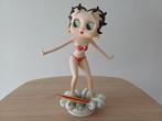 Betty Boop surfing - King Features Syndicate, Collections, Personnages de BD, Comme neuf, Betty Boop, Statue ou Figurine, Enlèvement ou Envoi