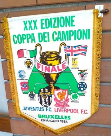 Liverpool FC - Juventus 1985 heizeldrama voetbal vaandel beschikbaar voor biedingen
