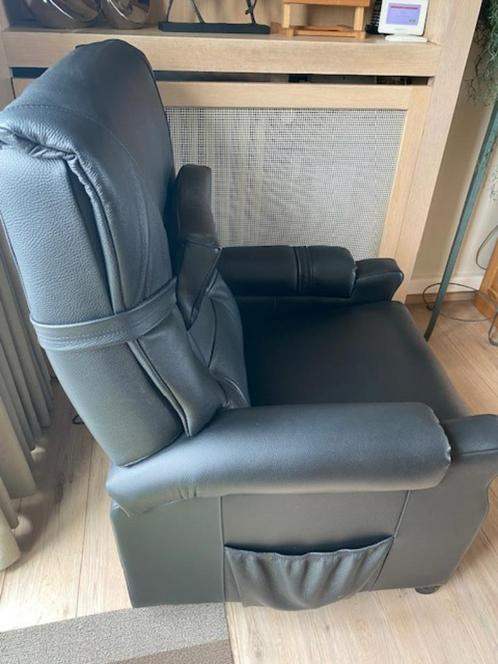 Zwart lederen relaxzetel Medilax met 4 motoren, Huis en Inrichting, Zetels | Zetels, Zo goed als nieuw, Leer, Ophalen