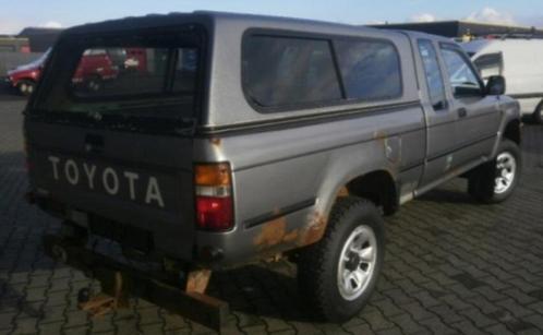 WIJ KOPEN BESTELWAGENS EN AUTO'S VAN TOYOTA, Auto's, Toyota, Particulier, Hilux, 4x4, ABS, Airbags, Airconditioning, Bochtverlichting