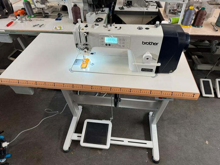 Industriele naaimachine brother s6280a automaat nieuwe model, Hobby en Vrije tijd, Naaimachines en Toebehoren, Nieuw, Naaimachine