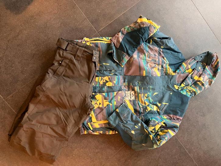 Ski-kledij voor jongen van 12 - 14 jaar alles weg voor 20€!!, Sport en Fitness, Skiën en Langlaufen, Gebruikt, Kleding, Ski, Overige merken