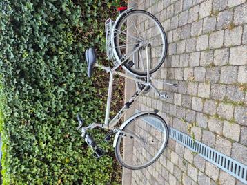 Herenfiets  beschikbaar voor biedingen