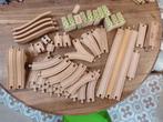 Circuit train en bois style Brio + train Brio, Handmatig, Ophalen, Overige merken, Racebaan